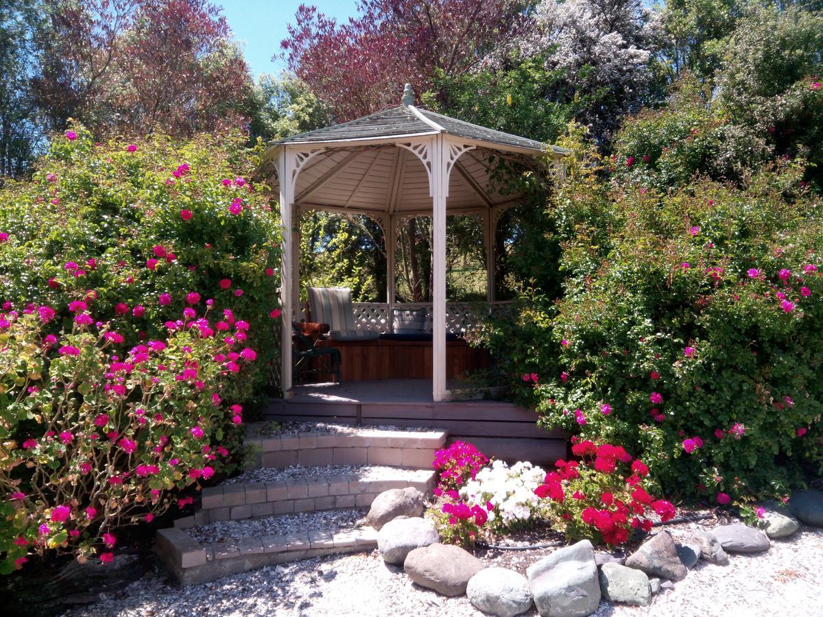 Waterwheel Cottage Upper Moutere Exterior foto
